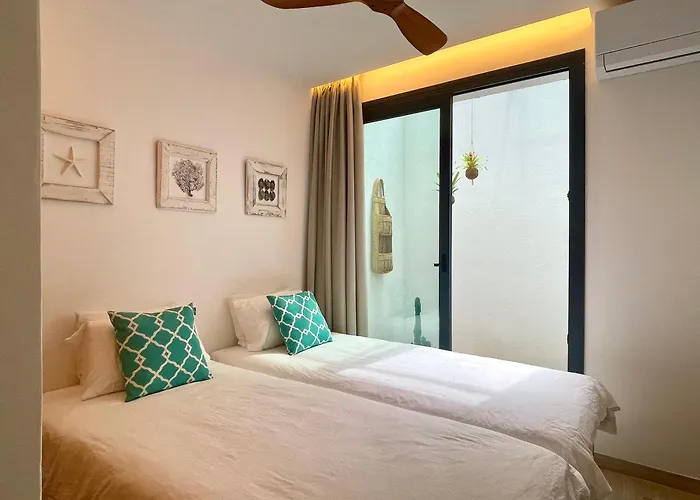 Joie De Vivre Willa Lloret de Mar