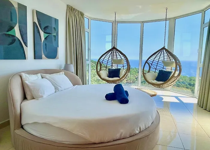 Joie De Vivre Willa Lloret de Mar