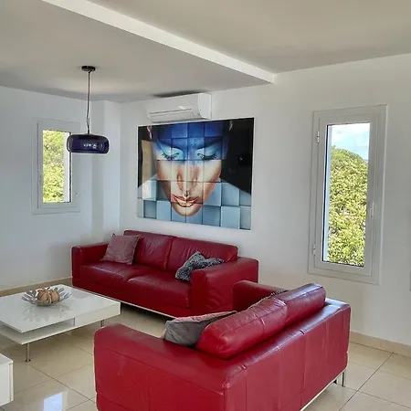 Joie De Vivre 滨海略雷特