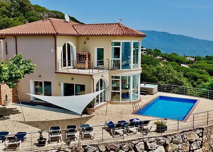 Joie De Vivre * Lloret de Mar